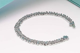 Tiffany & Co. Victoria Diamond Vine Bracelet in Platinum