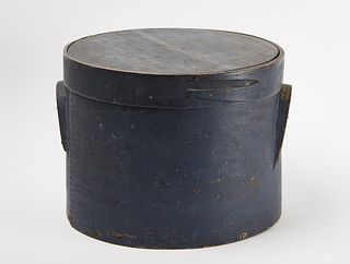 Round Blue Painted Box