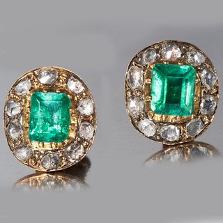 PAIR OF ANTIQUE EMERALD AND DIAMOND CLUSTER STUD EARRINGS