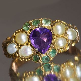 VICTORIAN AMETHYST PEARL AND EMERALD RING