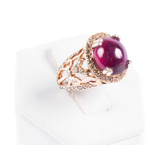 GOLD DIAMOND AND RUBY CABOCHON COCKTAIL RING