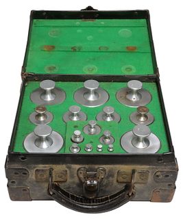 CASED SET OF SIXTEEN CALIBRATION WEIGHTS