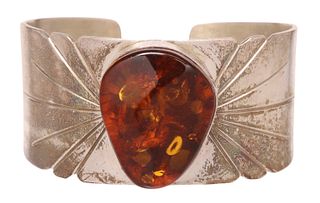 MARY ANN SPENCER (NAVAJO, 20TH C.) STERLING CUFF
