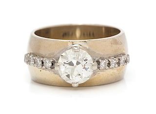 A 14 Karat White Gold and Diamond Ring, 6.90 dwts.