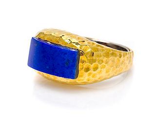 A Yellow Gold and Lapis Lazuli Ring, Trio, 5.10 dwts.