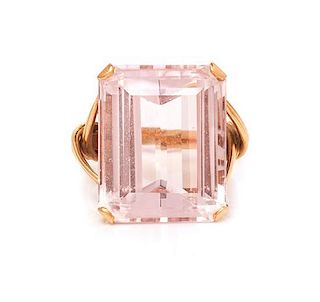 A Yellow Gold and Morganite Ring, 5.50 dwts.