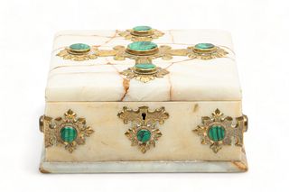 Russian Onyx Jewelry Box, Malachite And Brass Embellishments Ca. 19th C, H 3.5" W 7.5" L 7.5"