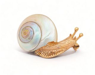 Snail Brooch, 14K Gold And Shell L 1.5" 6.7g