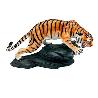 The Tiger On The Rock HN4502 - Royal Doulton Figurine