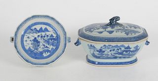 Chinese Export Porcelain Tureen and Warming Dish