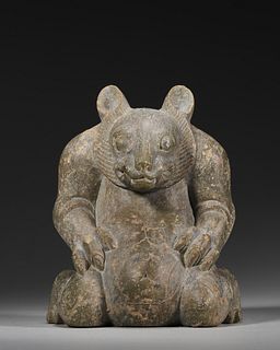 A stone bear ornament,Han Dynasty,China