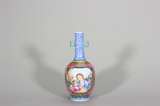 An enamel figure porcelain double-eared vase,Qing Dynasty,China