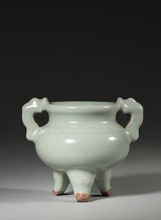 A Longquan kiln porcelain three-legged censer,Song Dynasty,China