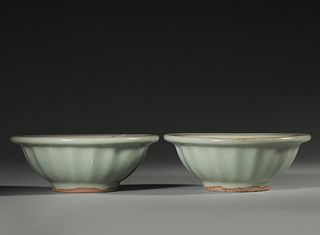 A pair of fish patterned Longquan kiln porcelain washers,Song Dynasty,China