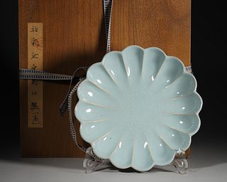 A Ru kiln porcelain flower shaped plate,Song Dynasty,China