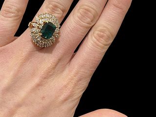 18K Yellow Gold Green Emerald & Diamonds Halo Dome Cocktail Ring Size 7