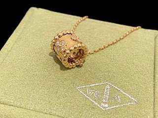 Van Cleef & Arpels Perlee Clovers Pendant1 8K Rose Gold & Diamond
