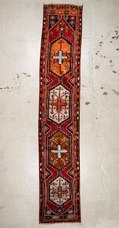 Vintage Central Anatolian Yahyali Rug: 2'7'' x 14'8'