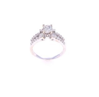 Elegant Bridal Diamond & 18k White Gold Ring