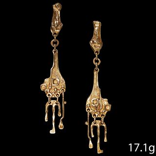 PAIR OF ABSTRACT ELONGATED DROP EARRINGS