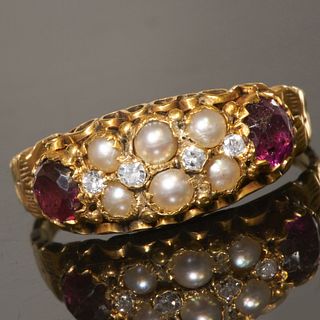 VICTORIAN GARNET PEARL AND DIAMOND GOLD RING