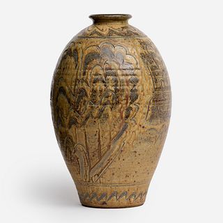  William Bracker Sgraffito Pottery Vase (ca. 1970s)
