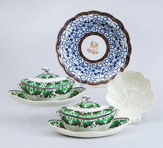 PAIR OF SPODE CREAMWARE SAUCE TUREENS, COVERS AND STANDS, A WORCESTER SOUP PLATE, AND A CREAMWARE SHELL-FORM DISH