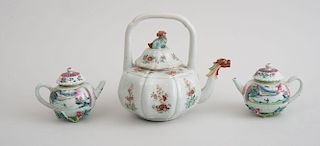 PAIR OF CHINESE EXPORT FAMILLE ROSE PORCELAIN TEAPOTS AND A SINGLE CHINESE EXPORT TEAPOT