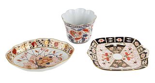 Three Imari Palette Porcelain Table Articles