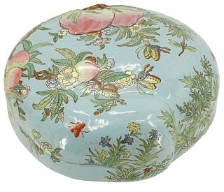 20th Century Chinese Porcelain Covered Bowl