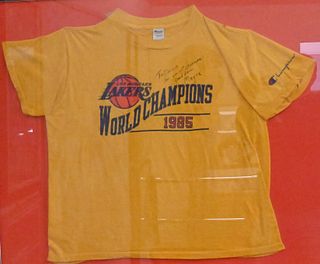 Magic Johnson Signed Lakers T-Shirt