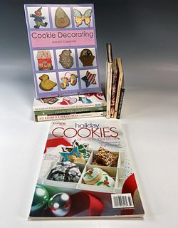9 BOOKS ON CHRISTMAS COOKIES AND COOKIE DECORATING