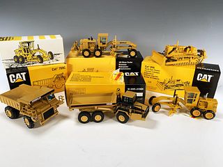 LIMITED EDITION CAT SCALE MODEL CONSTRUCTION TRUCKS