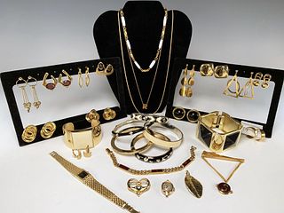 GOLD AND IVORY JEWELRY LOT