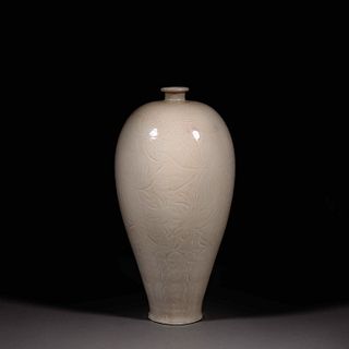 Plum Bottles Carved with White Glaze In Ding Kiln, Song Dynasty,China