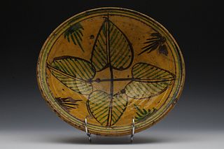 An Islamic Turkish Pottery Large Plate with Floral Patterns.

D: Approximately 31cm 