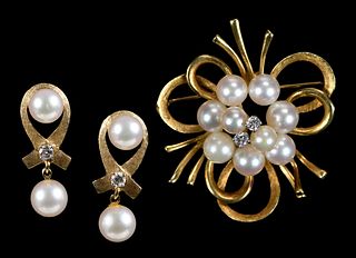18kt. Pearl and Diamond Brooch and Earrings