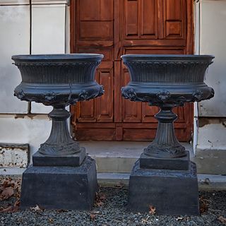 J.L. Mott (attrib), pair large cast iron urns