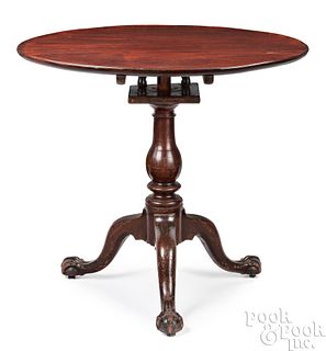 Philadelphia Chippendale mahogany tea table