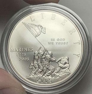 2005-P U.S. Marine Corps Commemorative Silver Dollar