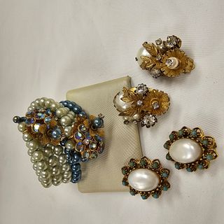 Collection of Vintage Rhinestone, Faux Pearl Jewelry