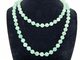 Gorgeous Light Green Jade Beaded Necklace 