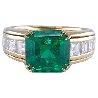 Emerald Ring Gold Diamond