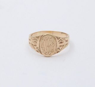 Vintage Signet Carved Engraved Yellow Gold Ring