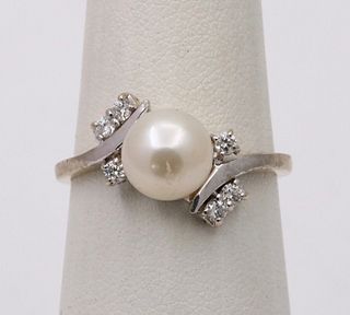Vintage White Gold Pearl & Diamond Ring.
