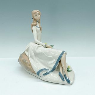 Teresa The Tulip Maiden Porcelain Figurine