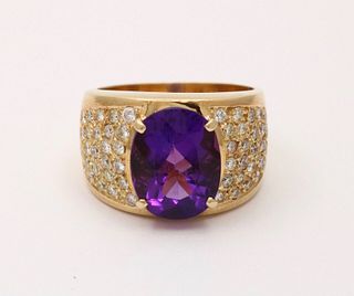 Vintage Amethyst Diamonds Yellow Gold Cocktail Ring