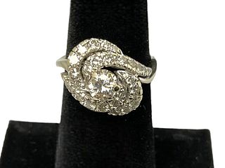 18 kt White Gold Diamond CLuster Ring