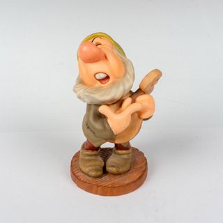 Walt Disney Classics Collection Figurine, Sneezy