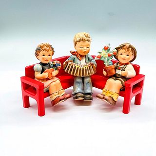 4pc Goebel Hummel Porcelain Figurines, Seated